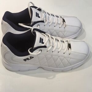 Fila Men's White and Black Quilted Sneakers